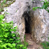 Wejście do jaskini suchej w Mirowie